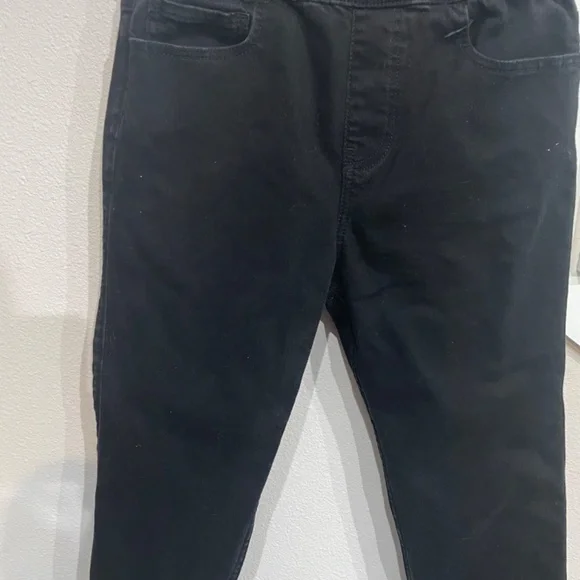 Jeans by Hollister - Picture 2 of 4